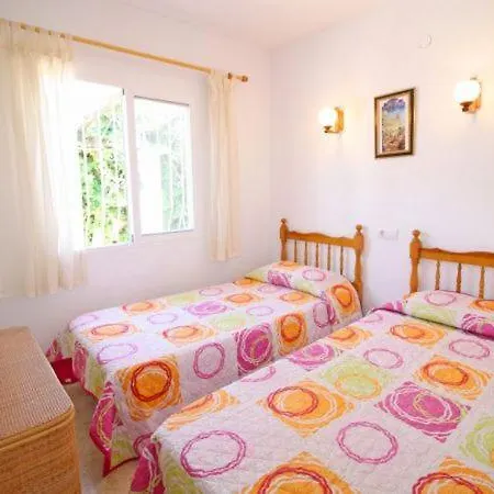 Sleeps 7 With Pool And Wifi Villa