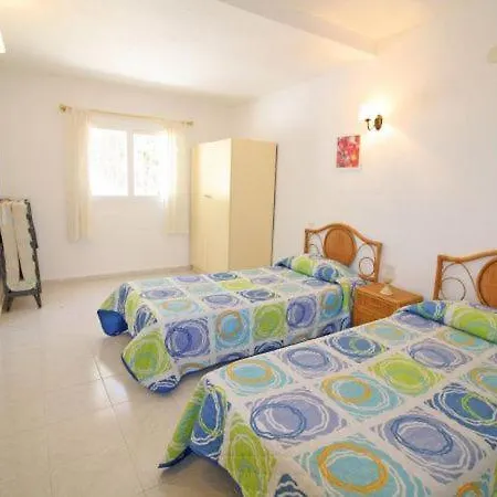 Sleeps 7 With Pool And Wifi